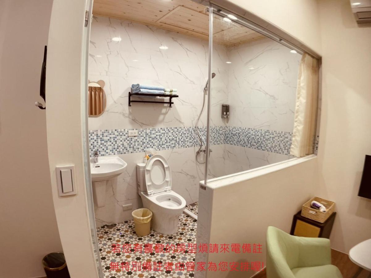 Green Only Homestay Tainan Extérieur photo